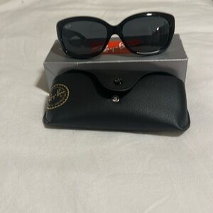 Ray-Ban Sunglasses LUXOTICA nwt